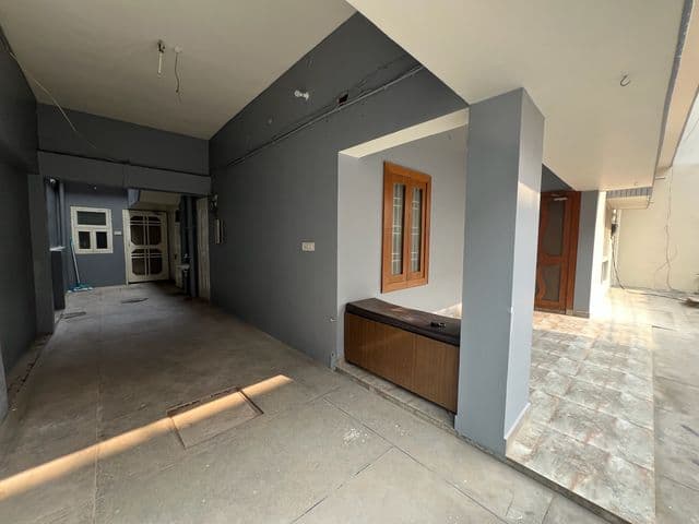 Peaceful luxury stay in a huge house.  — photo 8