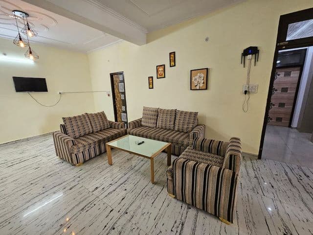 6 BHK in Krishna Nagar Lucknow — photo 4