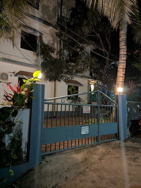Shivakrupa Guest House Prime Location + Parking  — photo 2