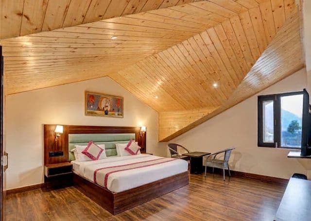 Family Suite with Apple Orchard & Mountain View/ Balcony — photo 14