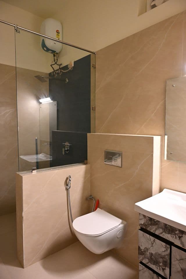 Deluxe Wooden Cottage Rooms — photo 12