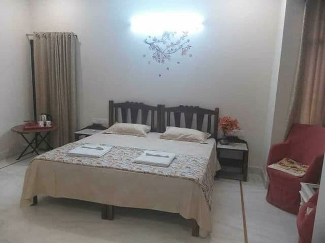 Casa Colonel – 2 Rooms, 2 King + 1 Queen Bed, 1 Washroom — photo 8