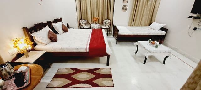 Casa Colonel – 2 Rooms, 2 King + 1 Queen Bed, 1 Washroom — photo 6