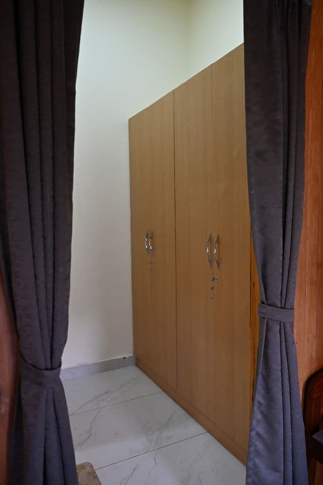 Scenic Wooden, Stone & Mud Retreat Suite — photo 43