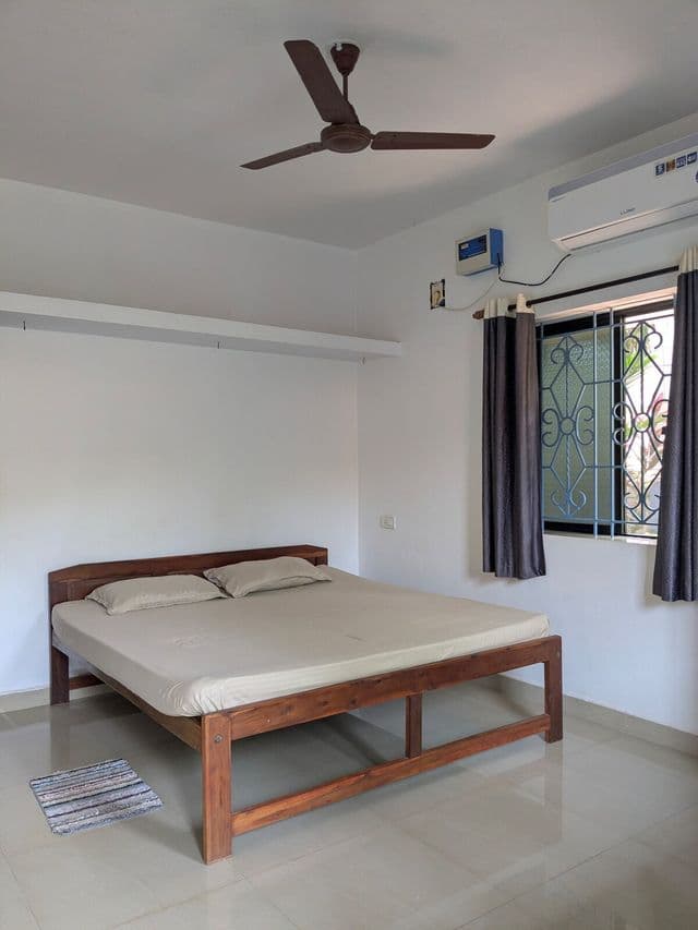 Shivakrupa Guest House Prime Location + Parking  — photo 9