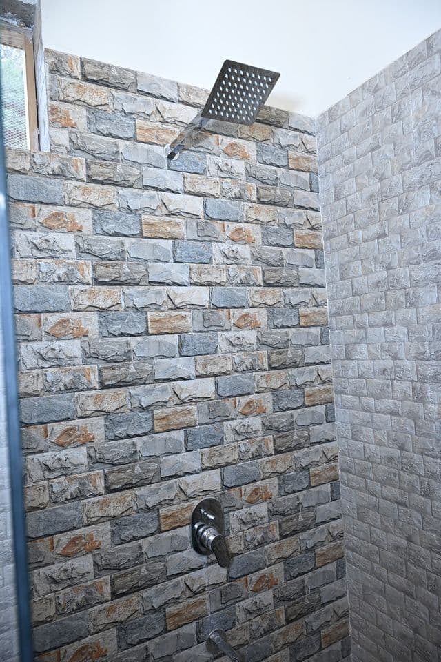 Scenic Wooden, Stone & Mud Retreat Suite — photo 32