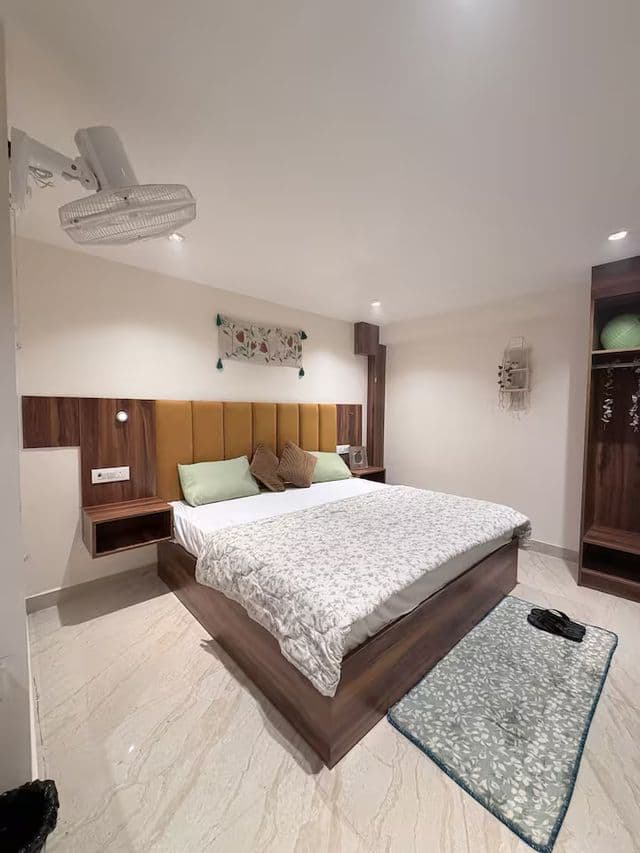 Scarlet Suites By The Pals - Studio with Kitchen — photo 6