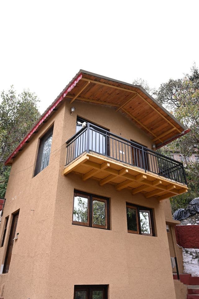 Premium Mud Cottage Room — photo 22