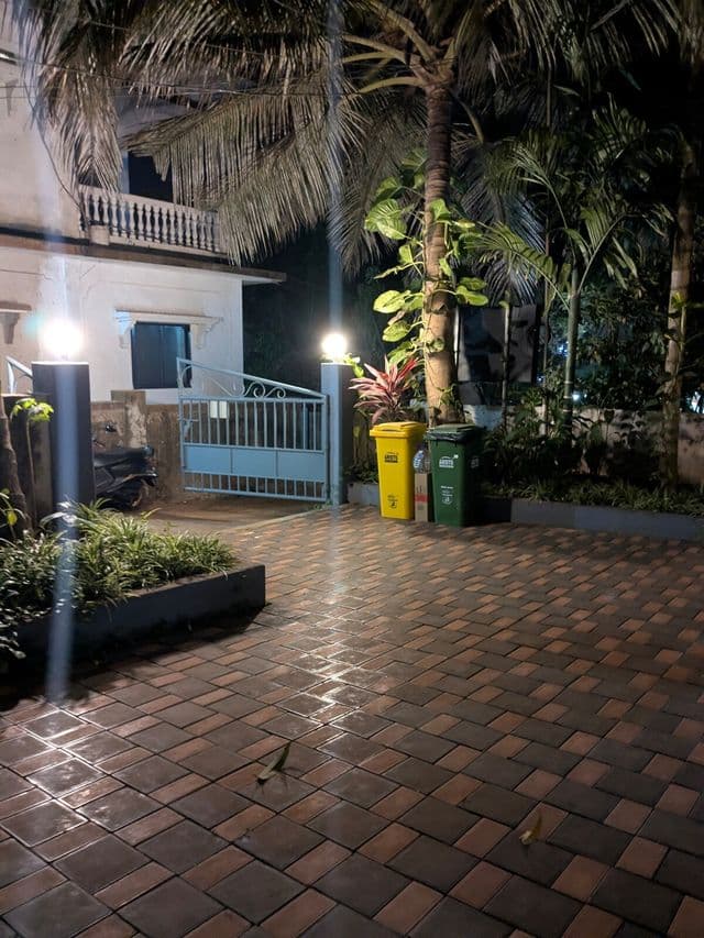 Shivakrupa Guest House Prime Location + Parking  — photo 14