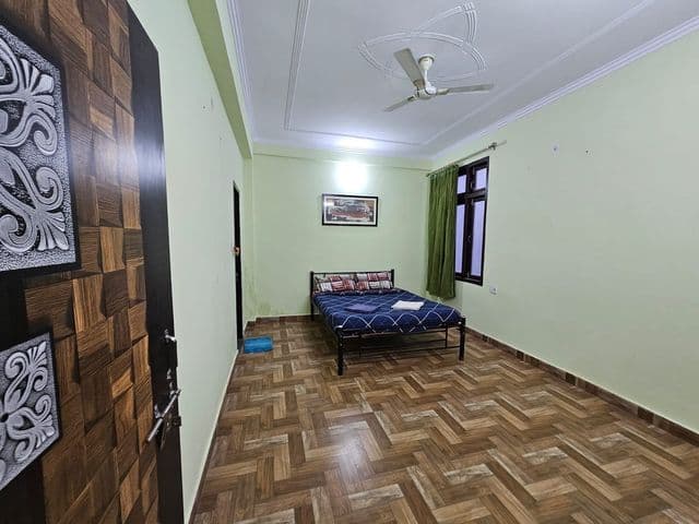 6 BHK in Krishna Nagar Lucknow — photo 21