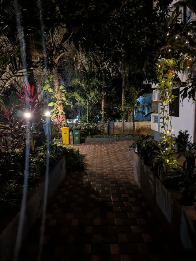 Shivakrupa Guest House Prime Location + Parking  — photo 15