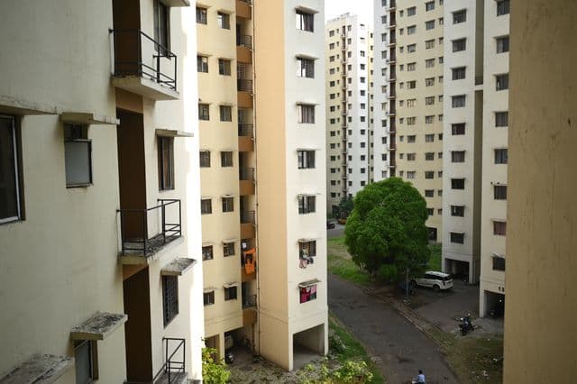 Cozy apartment with a peaceful & nice time to spend with family & friends.. Come for a place to be at home for home.. fully furnished flat with all amemities — photo 17