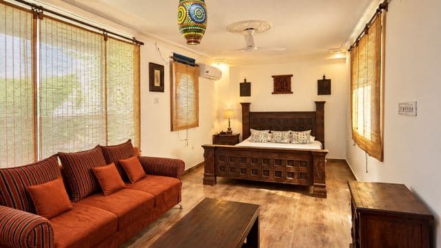 Heritage Room in Yogi Guest House — photo 7