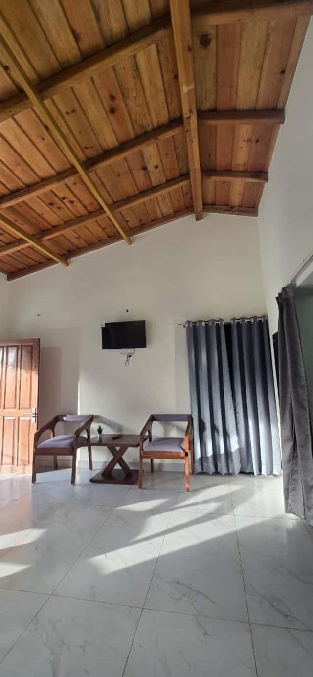 Premium Stone Cottage Suite Room  — photo 9