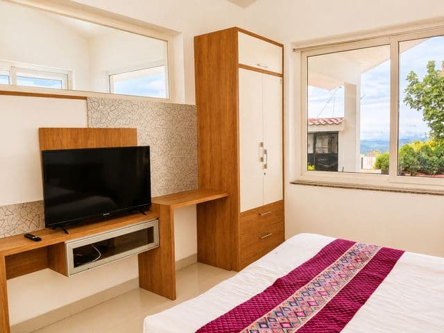 GNM Rose Villa – 2 BHK Private Hill View Villa in Coonoor — photo 9