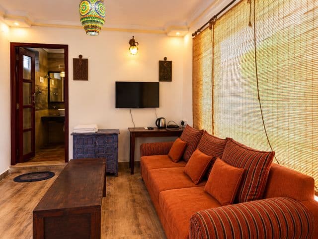 Heritage Room in Yogi Guest House — photo 6