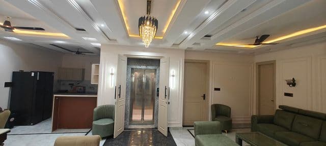 SkySuite.lux – Luxury 3BHK Private Pool Penthouse in Lucknow — photo 2