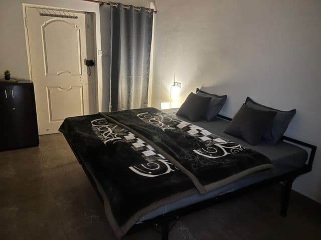 Peaceful luxury stay in a huge house.  — photo 3