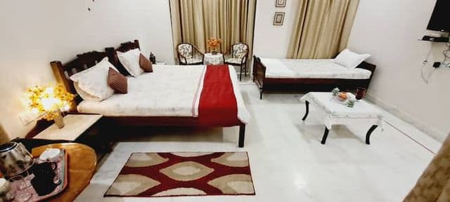 Casa Colonel – 2 Rooms, 2 King + 1 Queen Bed, 1 Washroom — photo 14