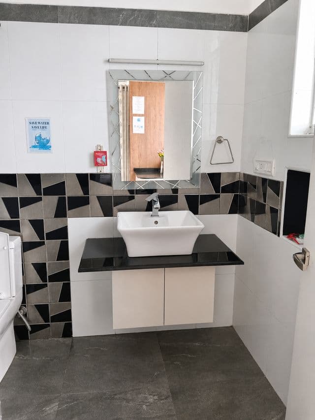 GNM Lotus Suite with Private Balcony in Coonoor — photo 10