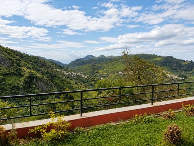 GNM Rose Villa – 2 BHK Private Hill View Villa in Coonoor — photo 20