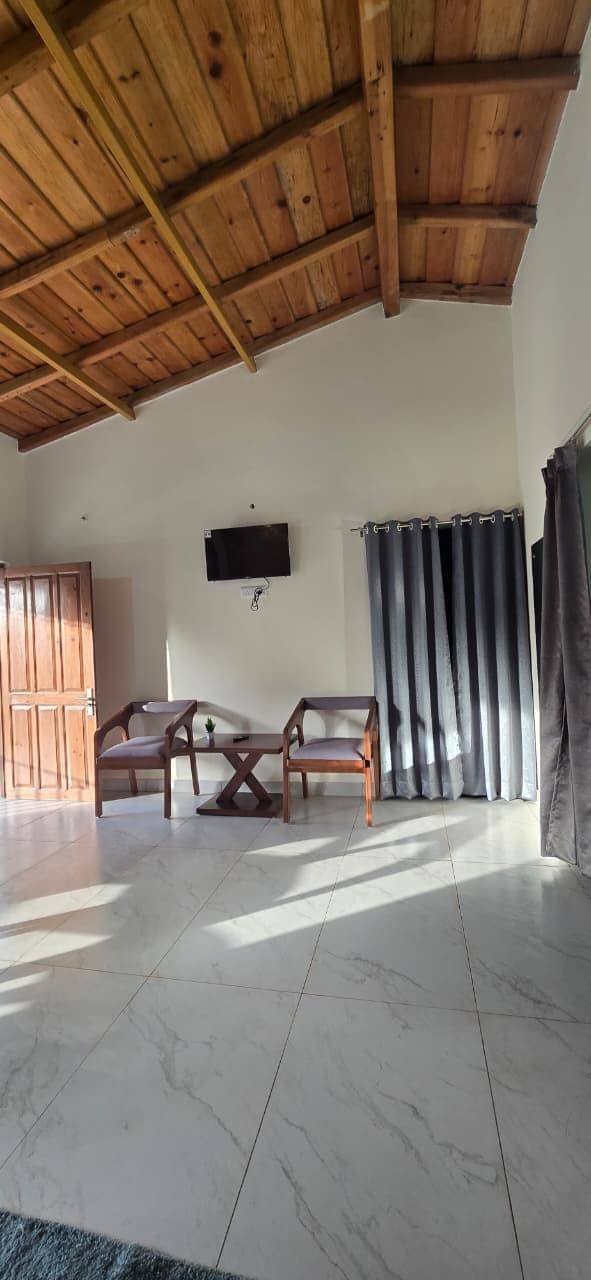 Premium Stone Cottage Suite Room  — photo 12