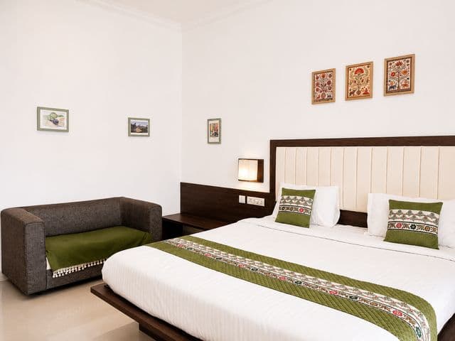 GNM Lilly Villa – 1 BHK with Private Balcony in Coonoor — photo 13