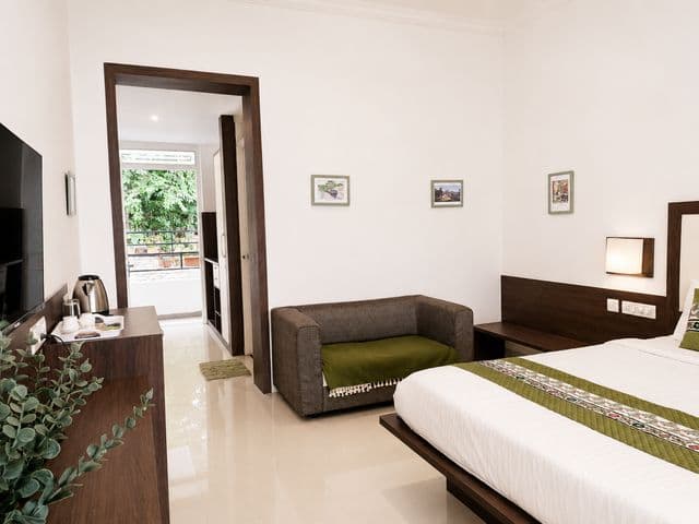 GNM Lilly Villa – 1 BHK with Private Balcony in Coonoor — photo 10