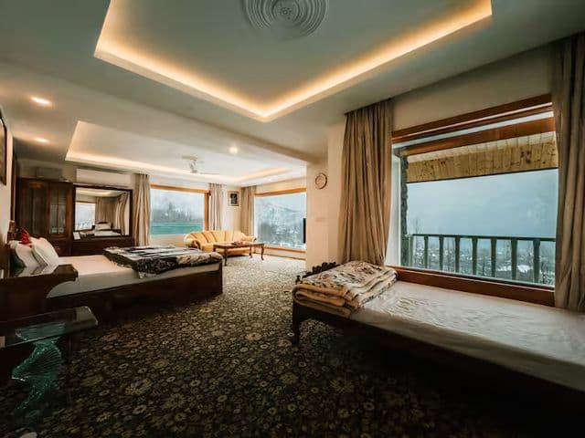 The Greystone Dara - Master Suite (Listing 2 — photo 3
