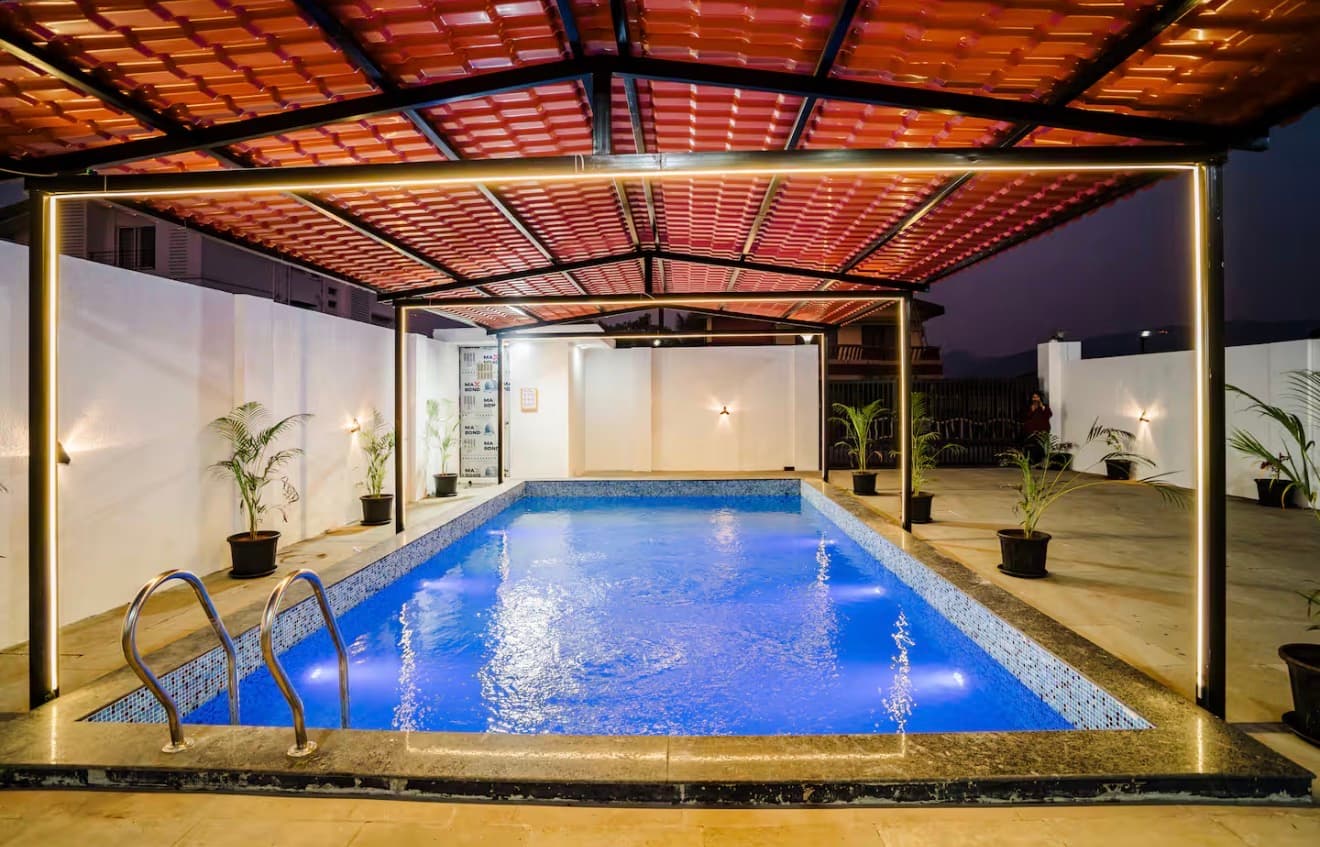“Luxbina”, Luxurious villa, unforgettable getaway in Waksai, Lonavala!