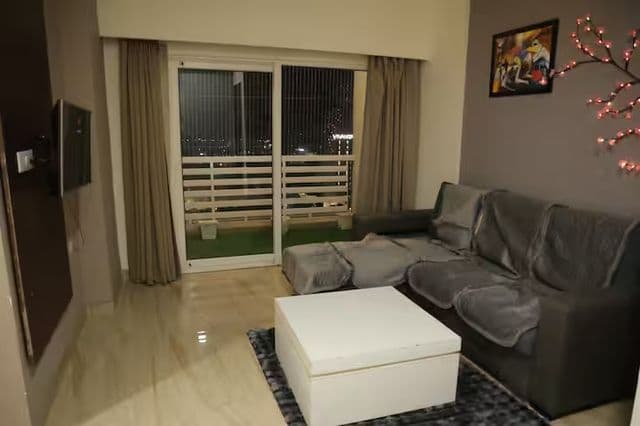 Vrindavriksh. cozy, artsy stay with balcony view — photo 2