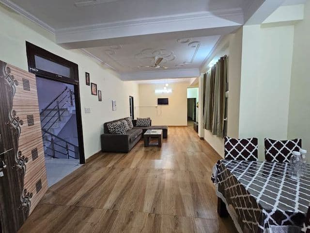 6 BHK in Krishna Nagar Lucknow — photo 6