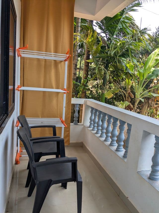 Shivakrupa Guest House Prime Location + Parking  — photo 21
