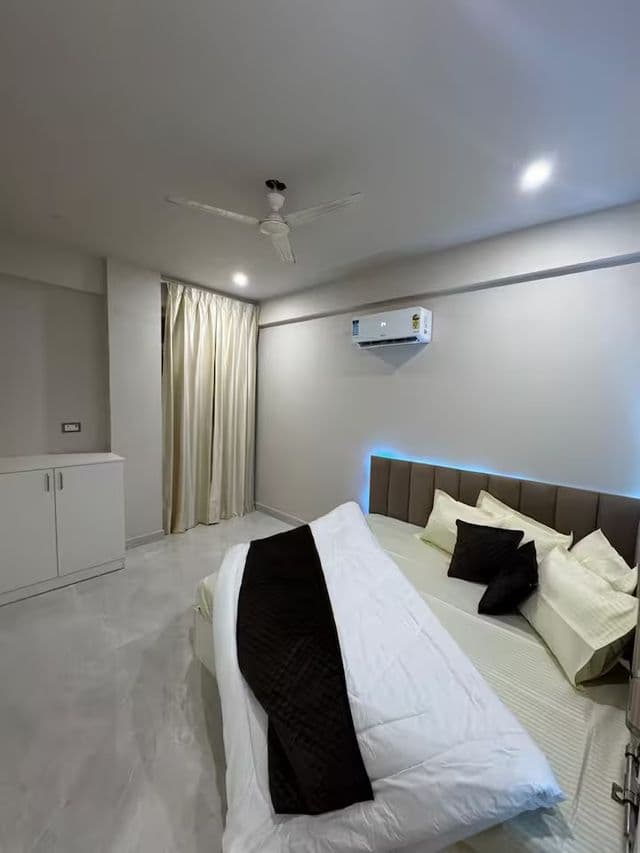 O2 stay 02 | luxury 3 BHK Flat | mountain view — photo 5