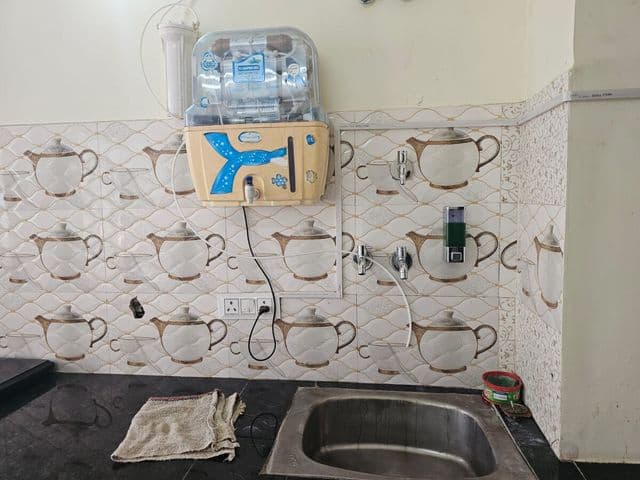 2 BHK in Krishna Nagar Lucknow  — photo 20
