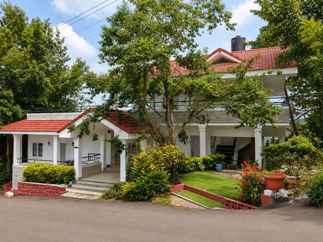GNM Lavender Villa – 3 BHK Private Falls View Villa in Coonoor — photo 1