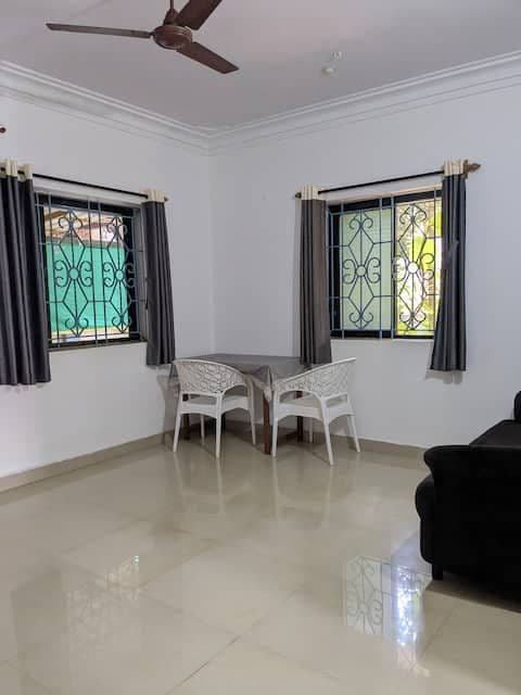 Shivakrupa Guest House Prime Location + Parking  — photo 5