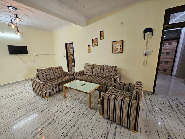 6 BHK in Krishna Nagar Lucknow — photo 12