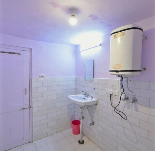 Mountain view Rooms with attached balcony. — photo 10