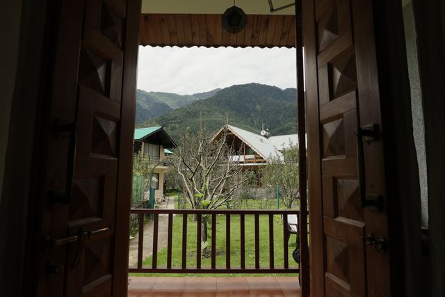 Photo 4